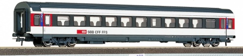 Roco 45332 - SBB long-distance passenger train 2nd class car type EW-IV