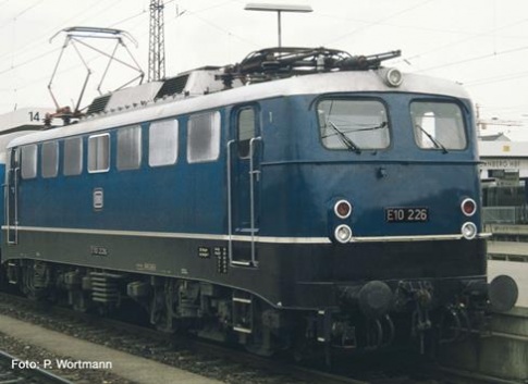 Fleischmann 733601 DB E10.2 Electric Locomotive III