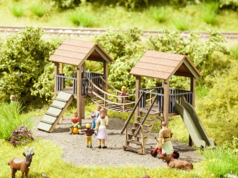 Noch 14367 Adventure Playground Laser Cut Minis Kit