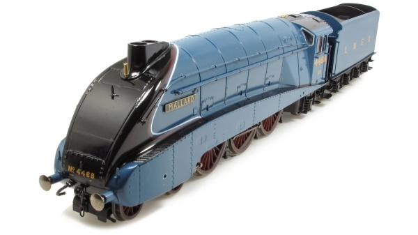 Hornby R3687 LNER Class A4 Mallard No.4468 (NRM Special) - Gloss Finish 80th Anniversary Edition